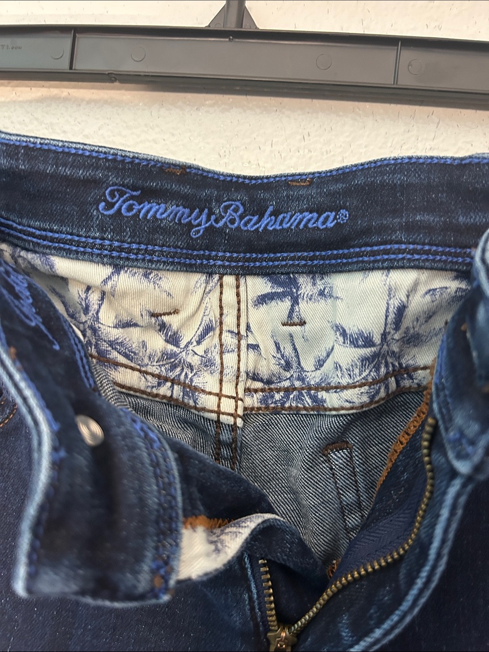 Tommy Bahama Indigo High-Rise men’s Jeans